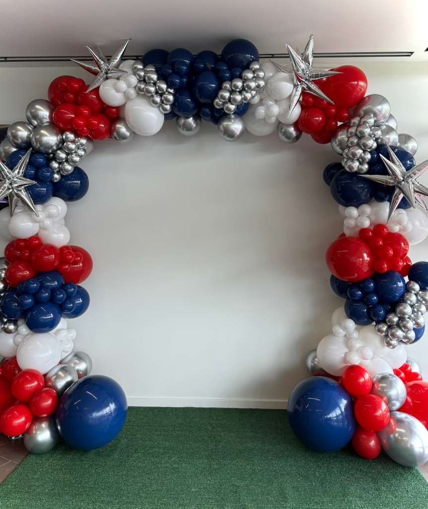 Balloon garlands and arches